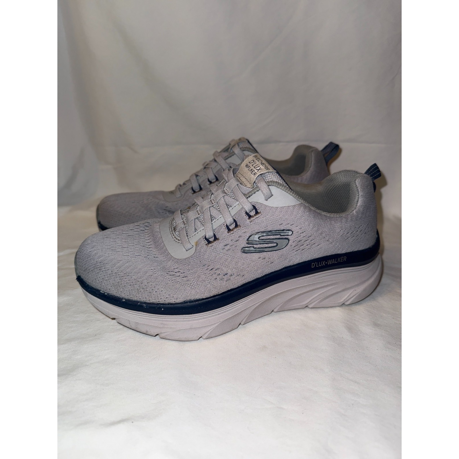 Skechers D'lux Walker-Commuter 232261 Mens Sneakers Us 8.5 Gray Walking Shoes